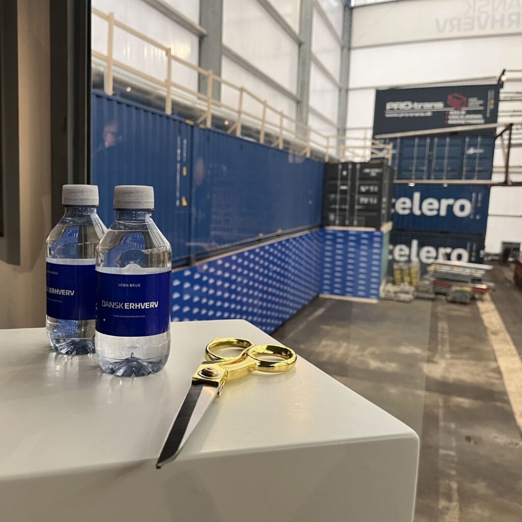 Der blev klippet snor til udstillingen