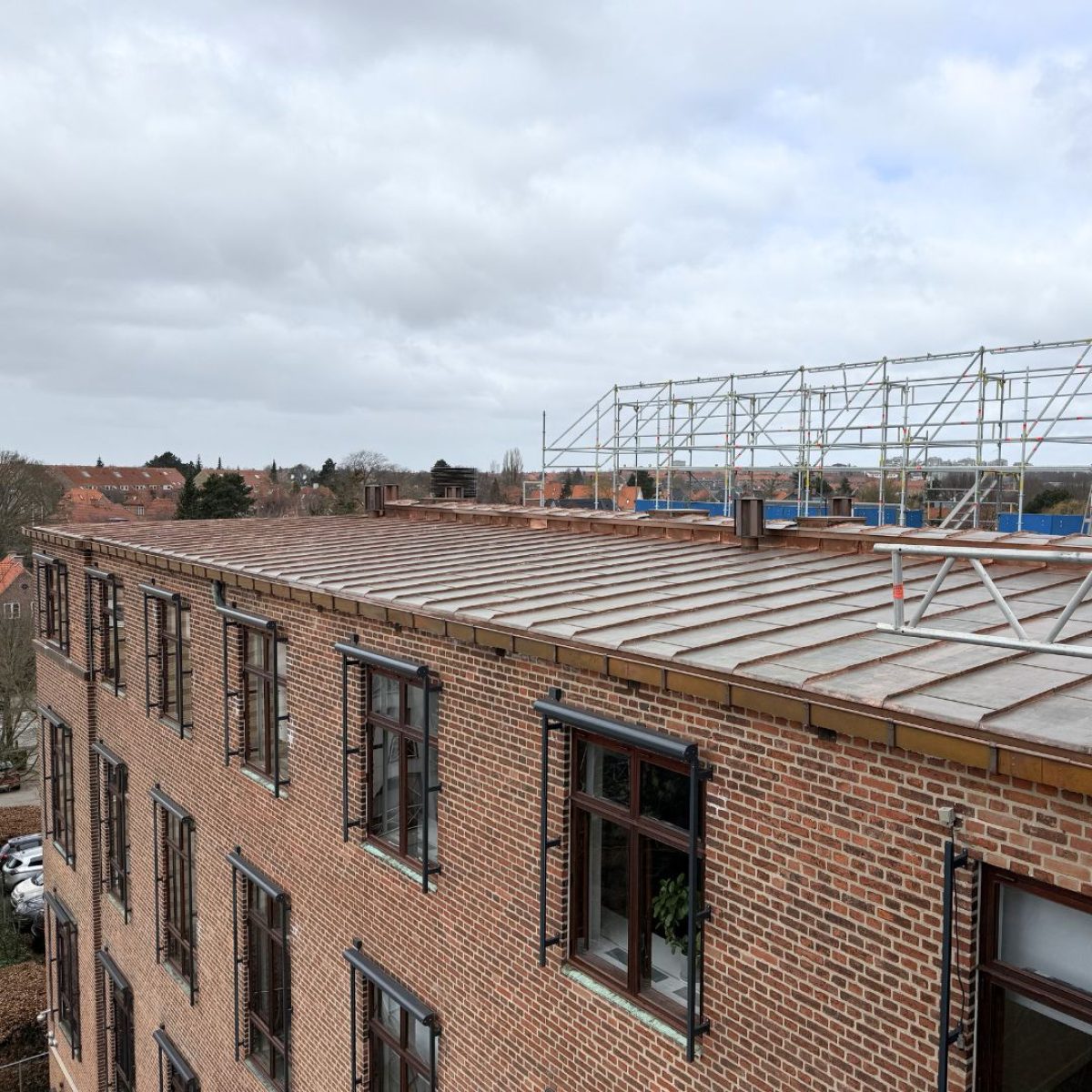 Fladt kobbertag i København